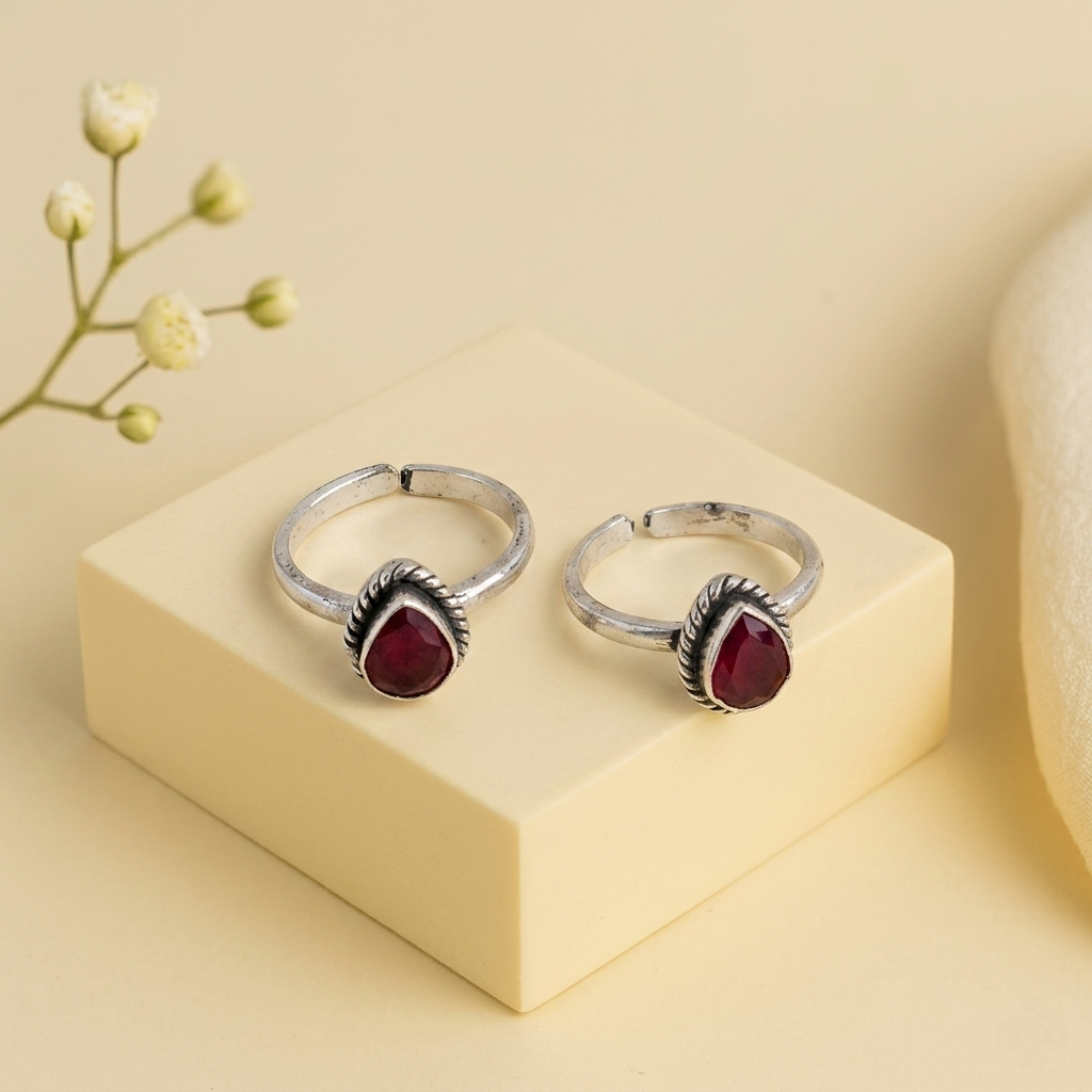 Ruby Teardrop Silver Toerings