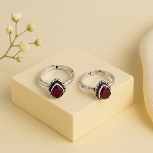 Ruby Teardrop Silver Toerings