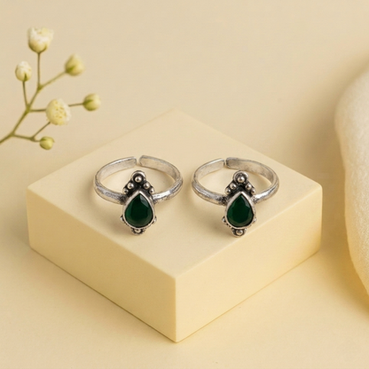 Emerald TearDrop Silver Toerings