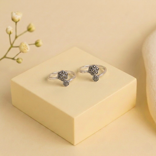 Vintage Oxidised Silver Toerings