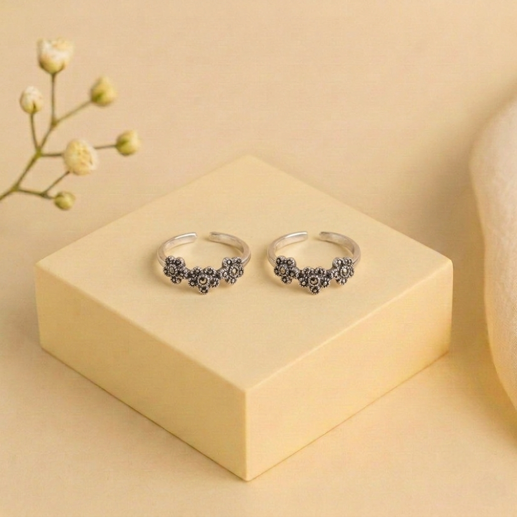 Floral Oxidized Silver Toerings