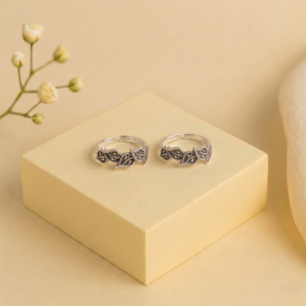 Antique Leaf Oxidized Silver Toe Ring
