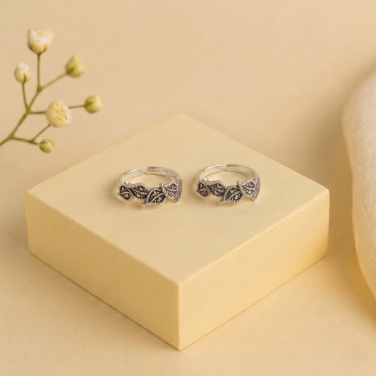 Antique Leaf Oxidized Silver Toe Ring