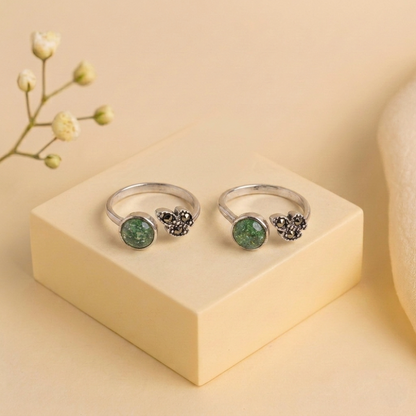 Green Stone & Marcasite Silver Toe Ring