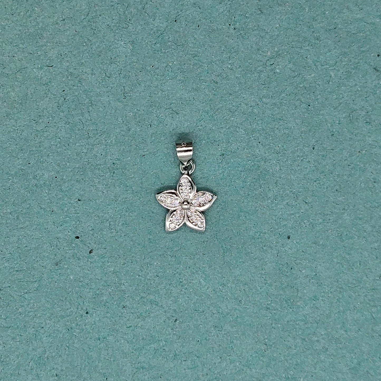 5 Petalled Flower Pendant