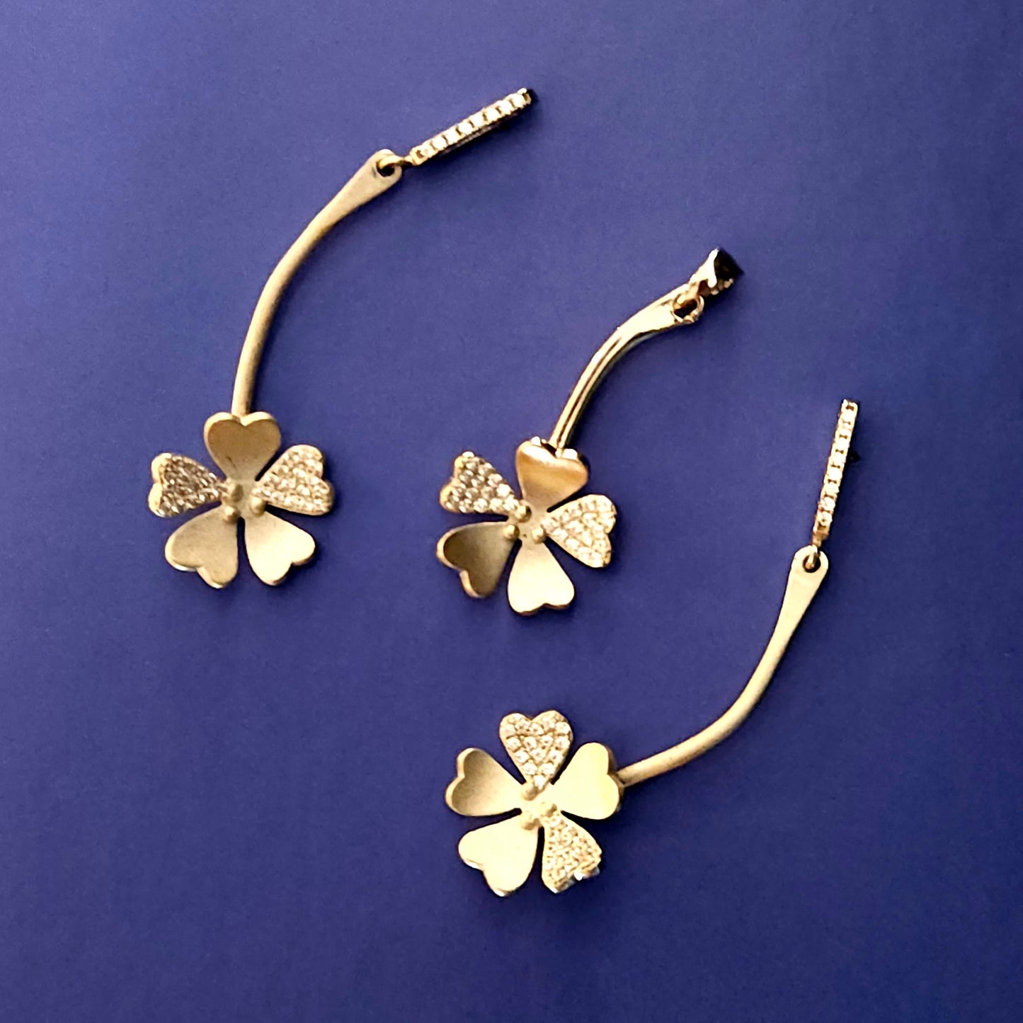 Five heart Petalled Flower Silver Pendant Earrings Set